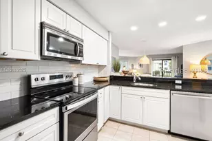 200 Colonnade Dr, Hilton Head Island, SC 29928 - Photo 7