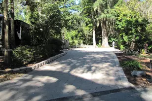 133 Arrow Rd, Hilton Head Island, SC 29928 - Photo 1