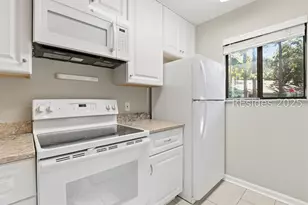 96 Mathews Dr, Hilton Head Island, SC 29926 - Photo 7