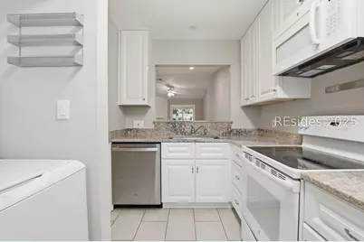 96 Mathews Drive #213, Hilton Head Island, SC 29926 - Photo 11