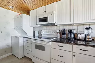 70 Paddle boat Ln, Hilton Head Island, SC 29928 - Photo 9