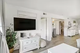 40 Folly Field Rd, Hilton Head Island, SC 29928 - Photo 3