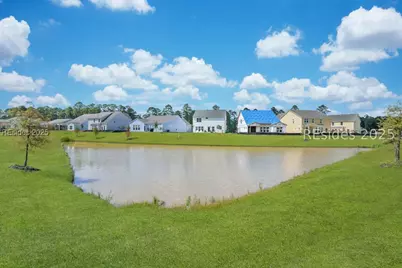 82 Hillcrest Way, Bluffton, SC 29909 - Photo 5