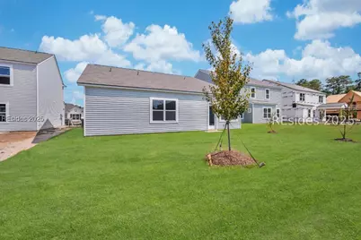 82 Hillcrest Way, Bluffton, SC 29909 - Photo 3