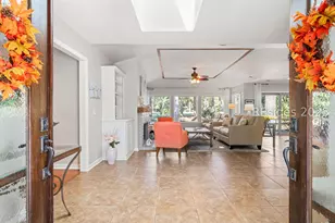7 Wax Myrtle Ln, Hilton Head Island, SC 29926 - Photo 5