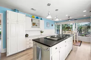 7 Wax Myrtle Ln, Hilton Head Island, SC 29926 - Photo 17