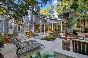 4 Heyward Pl, Hilton Head Island, SC 29928 - Photo 11