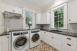 781 Dublin Dr, Richmond Hill, GA 31324 - Photo 23