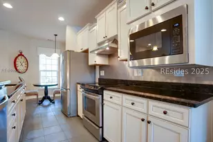 399 Heathwood Dr, Okatie, SC 29909 - Photo 7