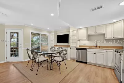 12 Valencia Road #36, Hilton Head Island, SC 29928 - Photo 11