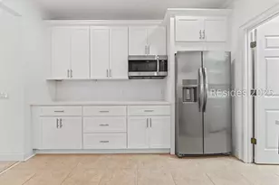 1 Gloucester Rd, Hilton Head Island, SC 29928 - Photo 11