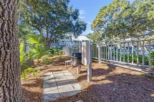 14 Wimbledon Ct, Hilton Head Island, SC 29928 - Photo 23