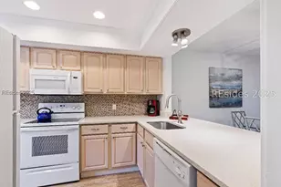 70 Lighthouse Rd, Hilton Head Island, SC 29928 - Photo 3