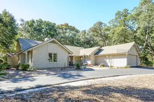 27 Barony Ln, Hilton Head Island, SC 29928 - Photo 1