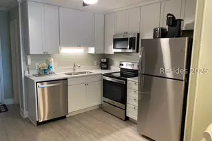 40 Folly Field Rd, Hilton Head Island, SC 29928 - Photo 3