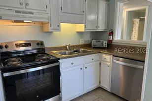 40 Folly Field Rd, Hilton Head Island, SC 29928 - Photo 13