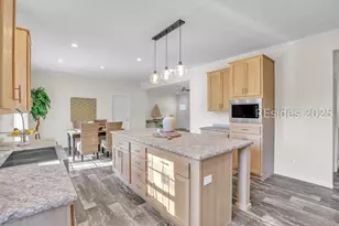 13 Vine St, Hilton Head Island, SC 29926 - Photo 19