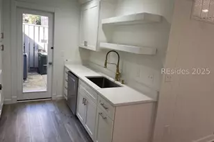 13 Lawton Dr, Hilton Head Island, SC 29928 - Photo 11