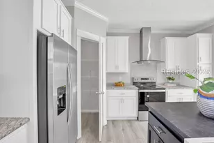 15 Vine St, Hilton Head Island, SC 29926 - Photo 19