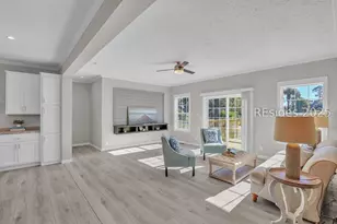 15 Vine St, Hilton Head Island, SC 29926 - Photo 23