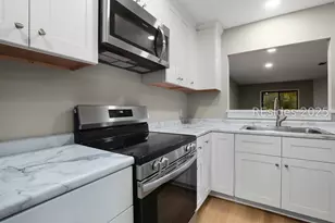 96 Mathews Dr, Hilton Head Island, SC 29926 - Photo 9