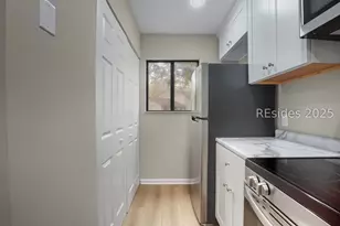 96 Mathews Dr, Hilton Head Island, SC 29926 - Photo 7