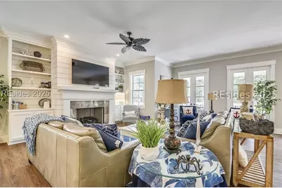 19 Sanddollar Road, Hilton Head Island, SC 29928 - Photo 11