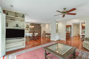 124 Coggins Point Rd, Hilton Head Island, SC 29928 - Photo 9