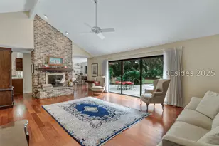 124 Coggins Point Rd, Hilton Head Island, SC 29928 - Photo 3