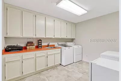 124 Coggins Point Road, Hilton Head Island, SC 29928 - Photo 15