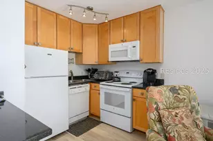 4 N Forest Beach Dr, Hilton Head Island, SC 29928 - Photo 9