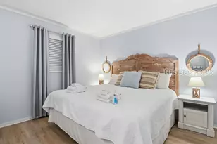 40 Folly Field Rd, Hilton Head Island, SC 29928 - Photo 17