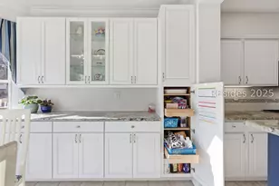 19 Hampton Cir, Bluffton, SC 29909 - Photo 11