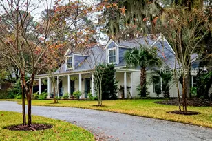 106 S Hermitage Rd, Beaufort, SC 29902 - Photo 1
