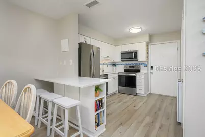 45 Folly Field Road #8L, Hilton Head Island, SC 29928 - Photo 17