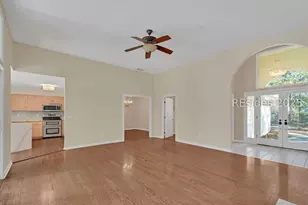 14 Bobcat Ln, Hilton Head Island, SC 29926 - Photo 9