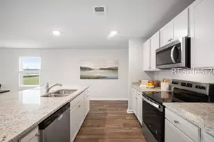 1389 Sanctum St, Ridgeland, SC 29936 - Photo 7