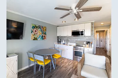 40 Folly Field Road #C131, Hilton Head Island, SC 29928 - Photo 9