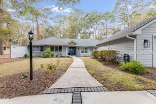 8 Edgewood Ct, Hilton Head Island, SC 29926 - Photo 3