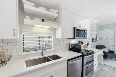 108 N Sea Pines Drive #APT 563, Hilton Head Island, SC 29928 - Photo 7