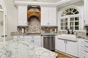 35 St Andrews Pl, Hilton Head Island, SC 29928 - Photo 15