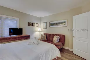 21 S Forest Beach Dr, Hilton Head Island, SC 29928 - Photo 15