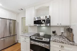 6 Greenwood Ct, Hilton Head Island, SC 29928 - Photo 15