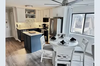 40 Folly Field Road #A17, Hilton Head Island, SC 29928 - Photo 13