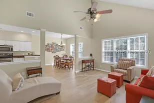 28 Brittany Pl Dr, Hilton Head Island, SC 29928 - Photo 13