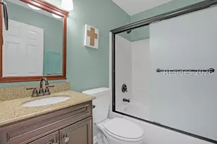 28 Brittany Pl Dr, Hilton Head Island, SC 29928 - Photo 19