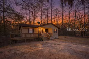 1332 Sea Island Pkwy, Saint Helena Island, SC 29920 - Photo 1