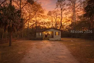 1332 Sea Island Pkwy, Saint Helena Island, SC 29920 - Photo 3