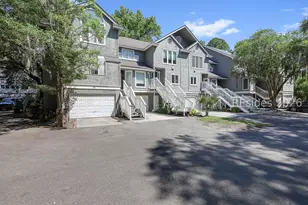 10 Yacht Cove Dr, Hilton Head Island, SC 29928 - Photo 1