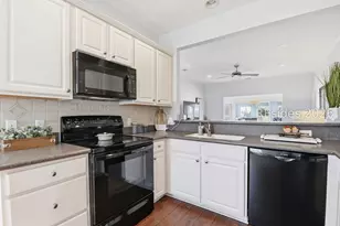 41 Pineapple Dr, Bluffton, SC 29909 - Photo 5